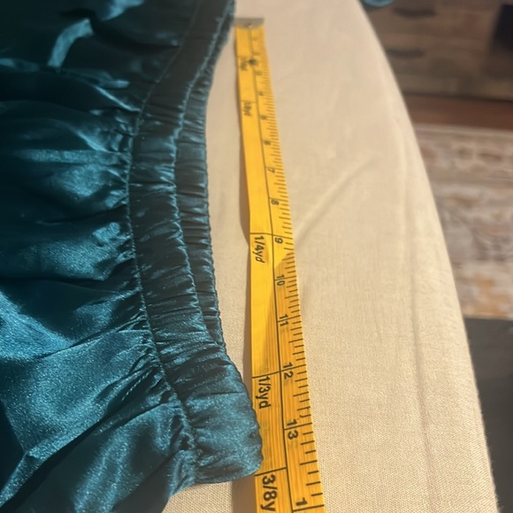 Womens Sleepwear Soft Satin Button Down Loungewear 2 Piece Pjs Shorts Sz M - Picture 5 of 7